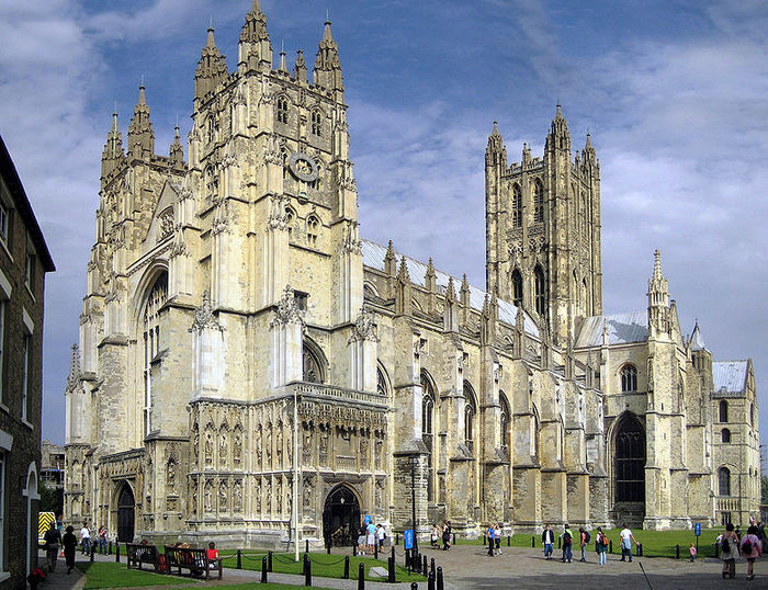 779px-Canterbury_Cathedral_-_Portal_Nave_Cross-spire (700x538, 136Kb)