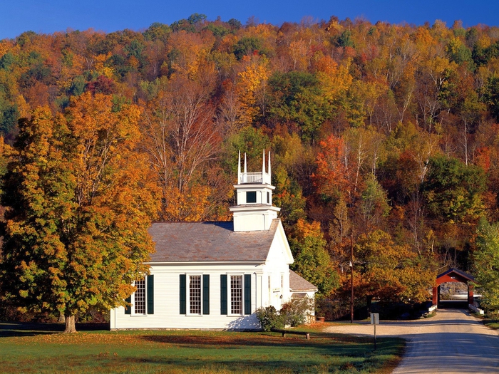 Chapel on the Green, West Arlington, Vermont (700x525, 383Kb)