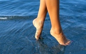 547026-nice-legs-in-blue-water5-300x187 (1) (300x187, 17Kb)