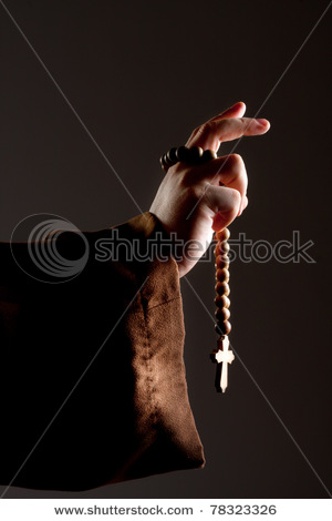 stock-photo-preaching-medieval-monk-hand-with-wooden-rosary-78323326 (300x470, 30Kb)