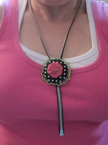 zipper necklace (358x480, 49Kb)