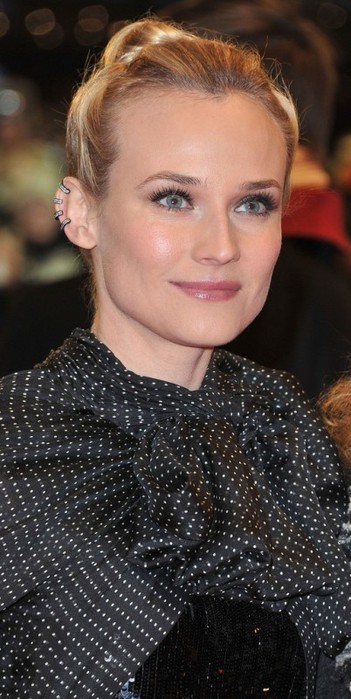 diane-kruger-farewell-queen-berlin-14(2) (351x700, 81Kb)