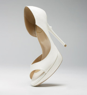 Roger_Vivier_Epine_Satin_Peep_Toe_Pumps_in_Black (300x326, 13Kb)
