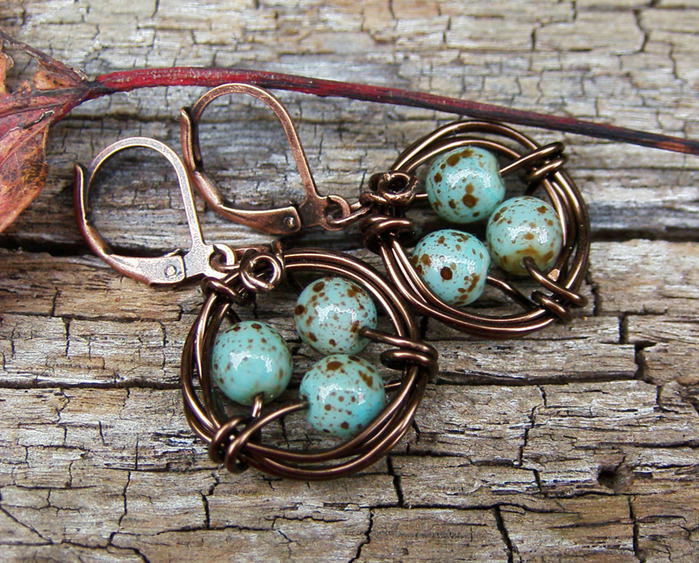 robins-home-handmade-vintage-earrings-silverfish-designs (700x563, 241Kb)