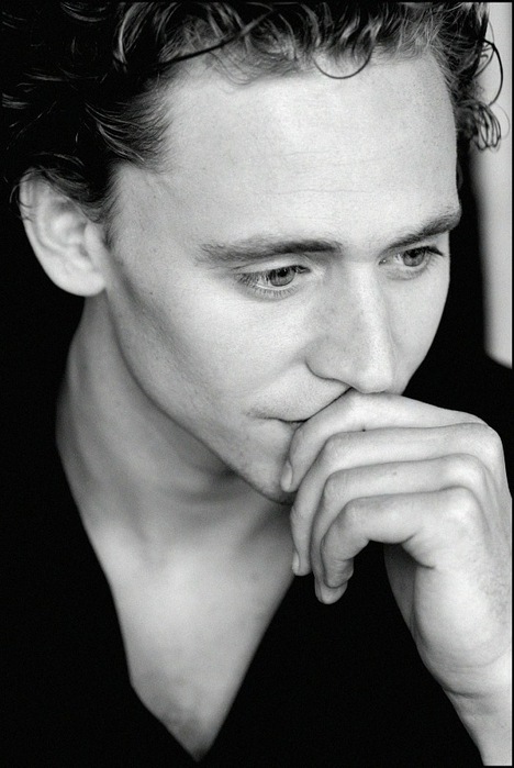 2190673_Tom_Hiddleston41 (468x700, 85Kb)