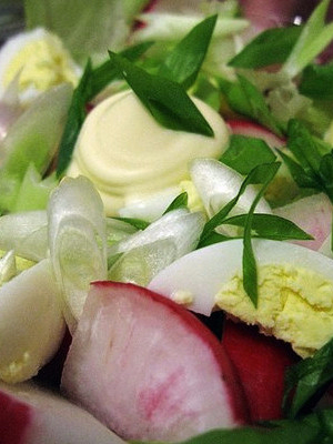 salat-iz-ogurca-redisa-i-jajca1-300x400 (300x400, 127Kb)