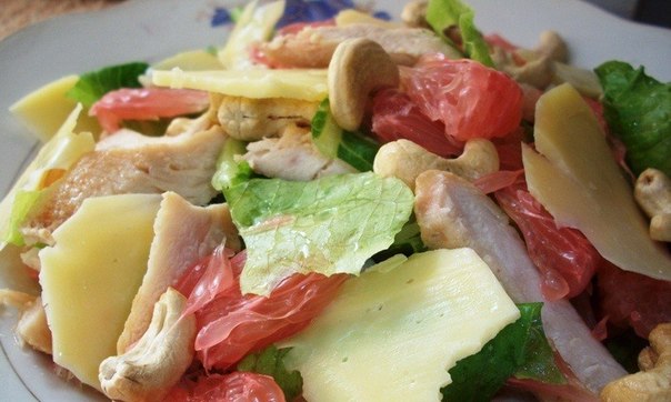 5817945_Salat_iz_kyrinoi_grydki_i_pomelo (604x362, 50Kb)
