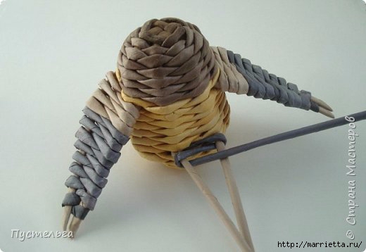 Плетение из газетных трубочек. Птичка СИНИЧКА (19) (520x358, 76Kb)