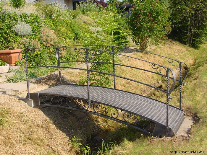 Декоративные садовые мостики для дачи своими руками — фото и инструкции