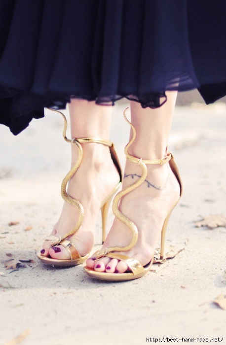 92ffd__Gold-Snake-Sandals-heels-DIY-3--630x963 (458x700, 174Kb)