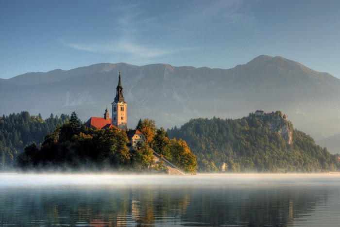 Lake_Bled_Slovenia_04-728x487 (700x468, 61Kb)