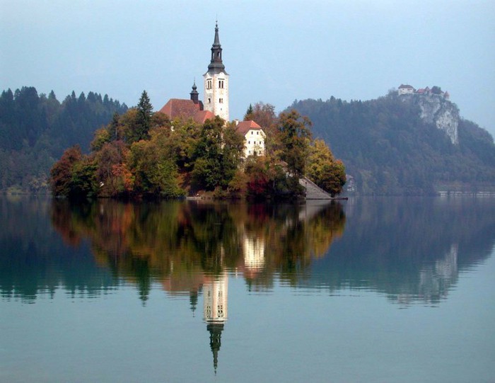 Lake_Bled_Slovenia_05-728x563 (700x541, 71Kb)