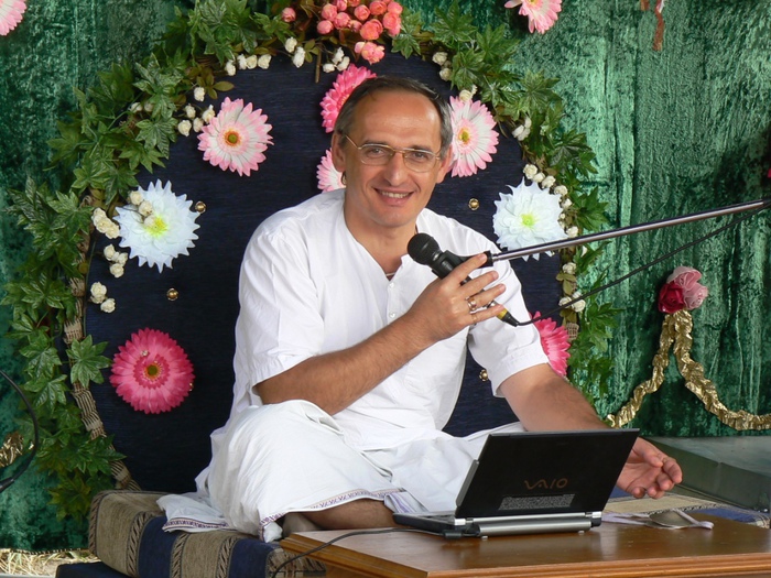audarya-dham-prabhu-interview (700x525, 200Kb)