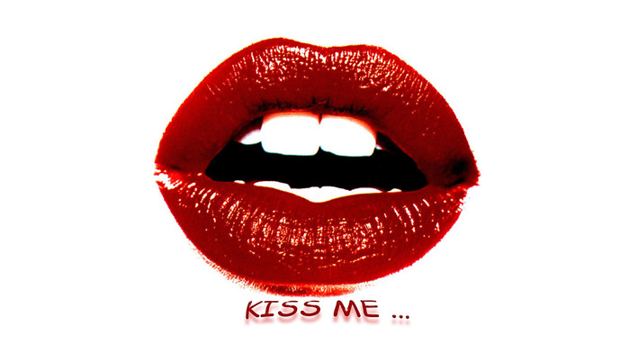 kiss-me-wallpaper-1366x768 (700x393, 63Kb)