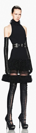 Alexander McQueen Fall 2011 RTW Halter-Neck Dress (123x450, 47Kb)