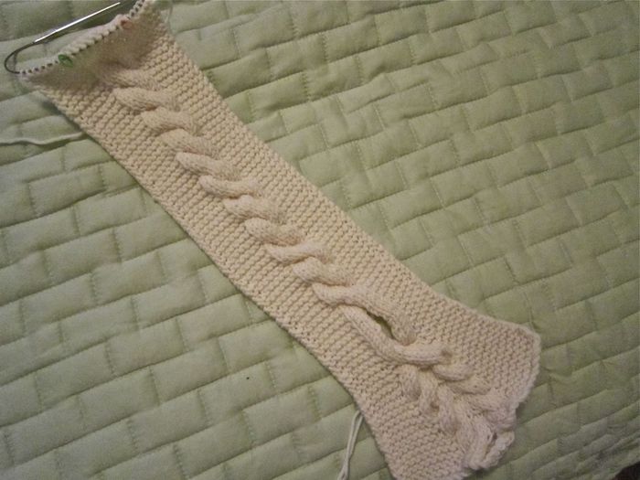 cable keyhole scarf (700x525, 54Kb)