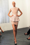  Victoria Beckham Spring Summer 2010 Ready-To-Wear (466x700, 105Kb)