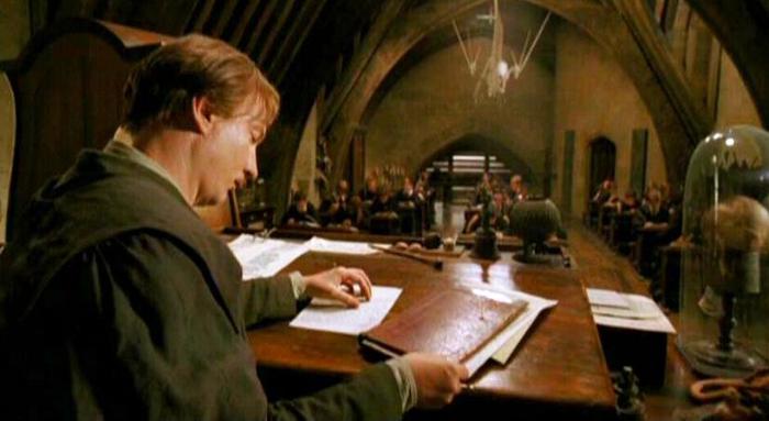 Remus_Lupin_at_Defence_Against_the_Dark_Arts_class (700x383, 34Kb)