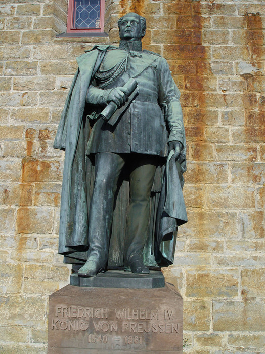 Friedrich_Wilhelm_IV._Burg_Hohenzollern (524x700, 184Kb)