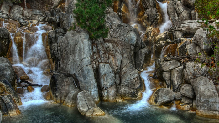 waterfall-wallpaper-1366x768 (5) (700x393, 146Kb)