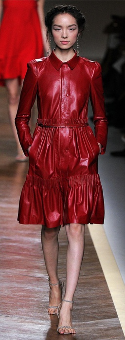 Valentino Spring 2012 RTW Leather Coat1 (257x700, 73Kb)