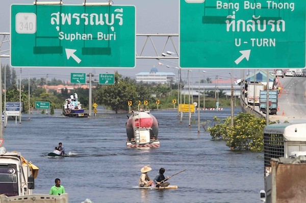 bangkok flood 84 (600x399, 75Kb)