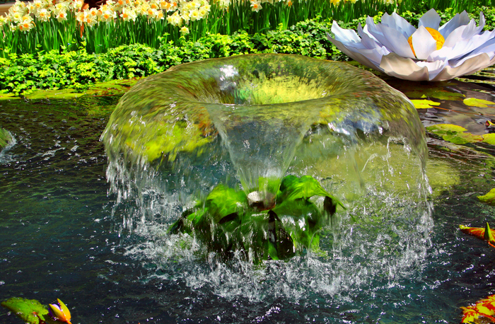 All sizes  Flower Garden at Bellagio  Flickr - Photo Sharing! (700x458, 884Kb)