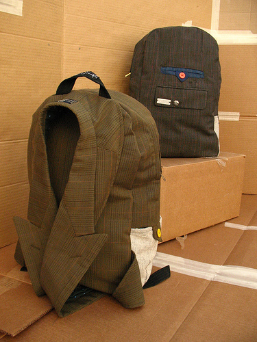 backpacks-recovered-fabrics-carro (375x500, 146Kb)