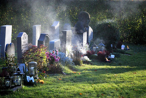 All-Saints'-Day-Sweden_KurtQ-Flickr (500x335, 68Kb)