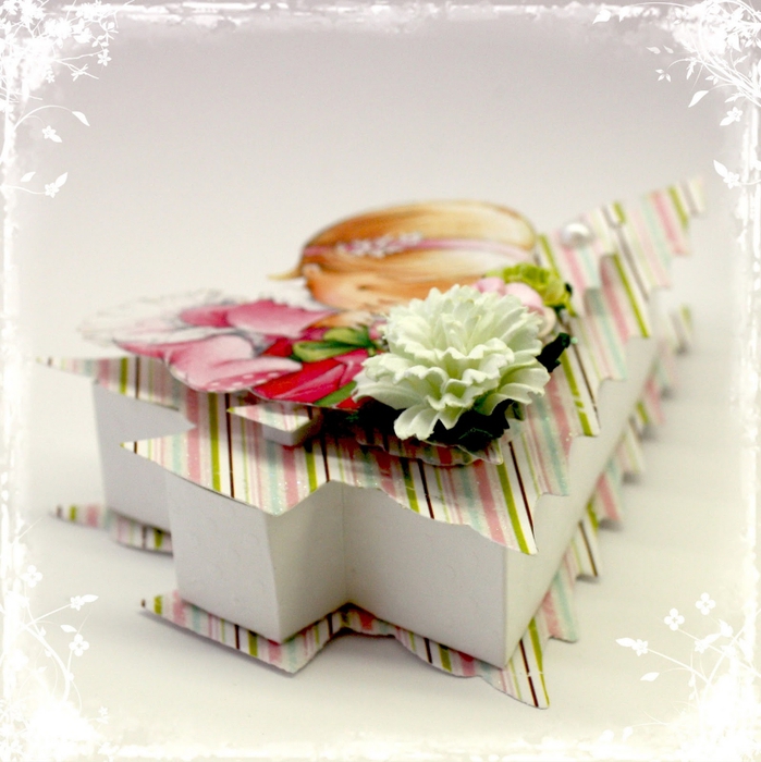 Box with easel card side (699x700, 291Kb)