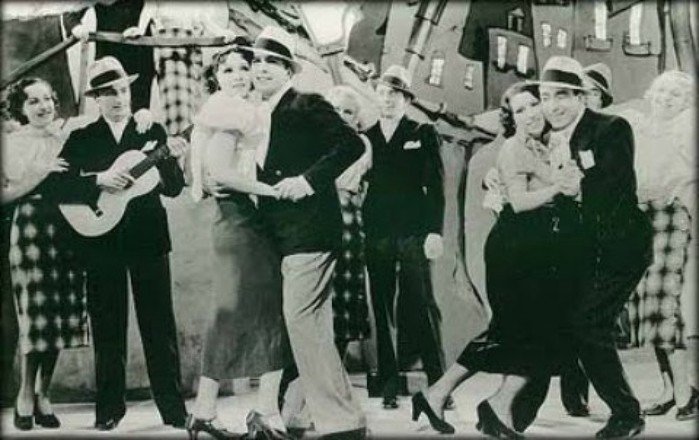 CMS_1256581130823_gardel_TANGO_BAR_carlos-gardel-baila-junto-a-rosita-moreno (700x440, 74Kb)