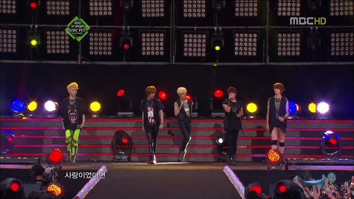 2011 K-POP 뮤직 페스트 인 시드니(MUSIC FEST IN SYDNEY).111204.HDTV.HDTV.H264.720p-KOR.avi_00_04_38_00 (700x393, 203Kb)