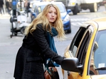 901752787_Katya_Blake_Lively_Leighton_Meester_004_122_52lo (700x524, 271Kb)