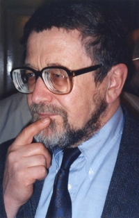 Lev_Losev (200x314, 54Kb)