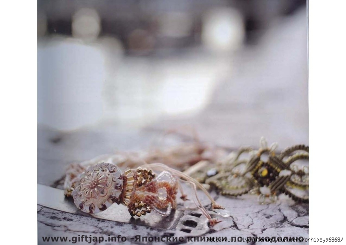 Micro-Macrame_de_la_dentelle_aux_bijoux_-_Marie_Le_Sueur__13 (700x494, 158Kb)