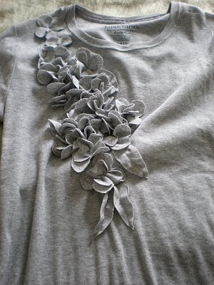 camisa detalhe flor (300x400, 41Kb)