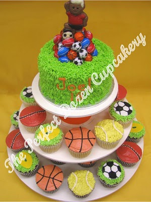 Sports+Themed+18th+Cupcake+Tower (299x400, 38Kb)