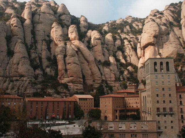 Monserrat (640x480, 72Kb)