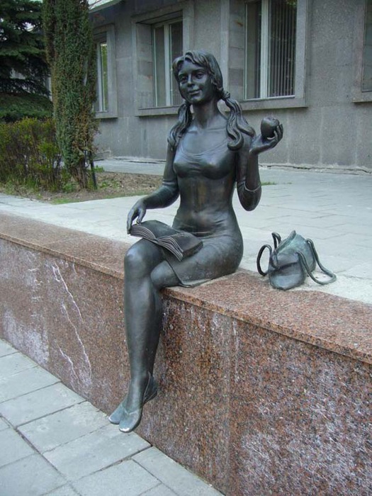 studentka-gomel03 (525x700, 125Kb)