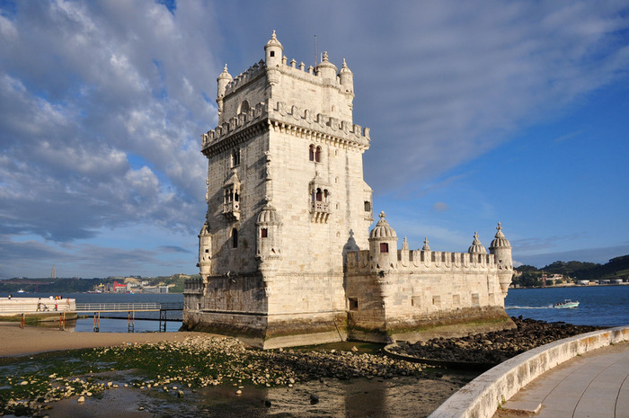 Lisbon%20Portugal%201251176320(www_brodyaga_com) (700x465, 127Kb)