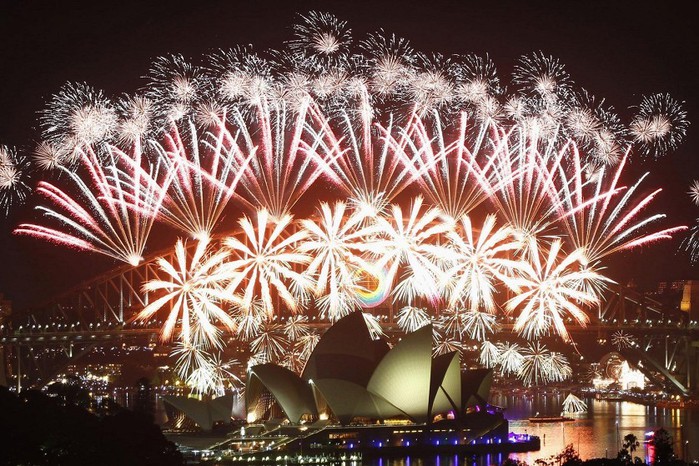 4404913_newyear_Sidney_DW__1537640s (700x466, 149Kb)