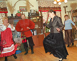 russian-folk-dance-01s (250x200, 25Kb)