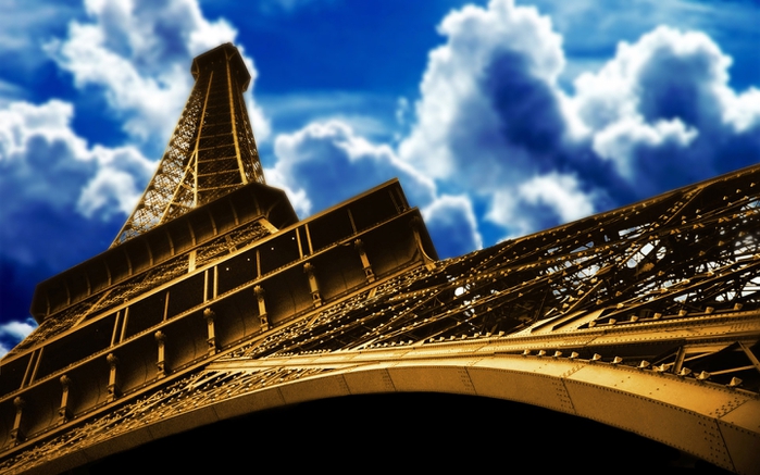 Eiffel-tower(www.TheWallpapers.org)-1440x900 (700x437, 237Kb)