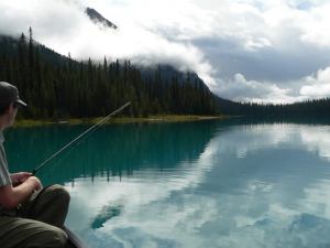 fishing_fromcanoe_lg (300x225, 10Kb)