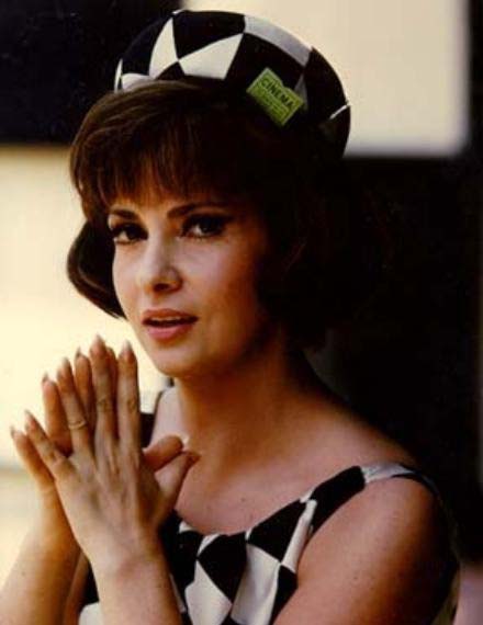 gina-lollobrigida-013 (440x570, 35Kb)