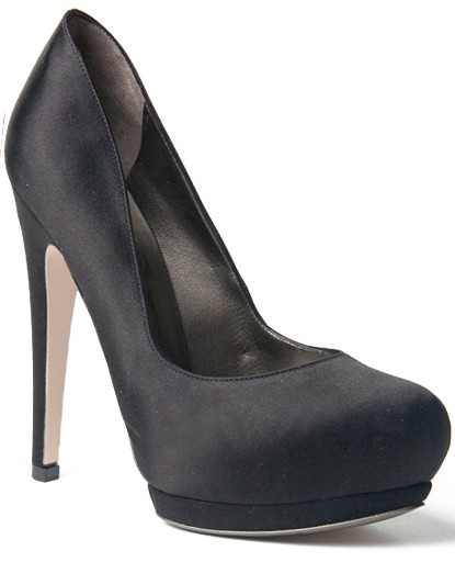 Salvatore_Ferragamo_Double_Platform_Pumps_in_Black_Satin (415x512, 29Kb)