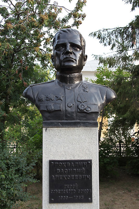 PohvalinvasiliyAlex_bust_Kopeysk (466x700, 191Kb)