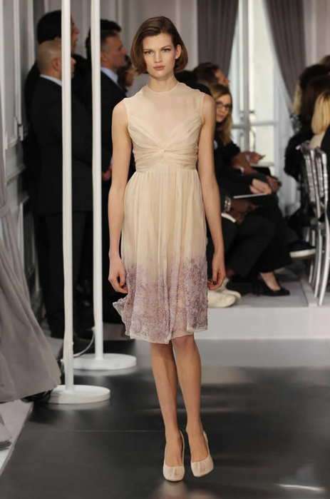 1329383485_collection_of_haute_couture_spring_2012_by_dior_26 (463x700, 230Kb)