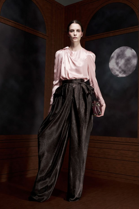 1328357385_inspired_by_freud_collection_of_viktor_rolf_fall_2012_03 (466x700, 228Kb)