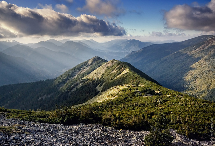 3869930_Carpathians_aroundtheworld_13 (700x477, 184Kb)